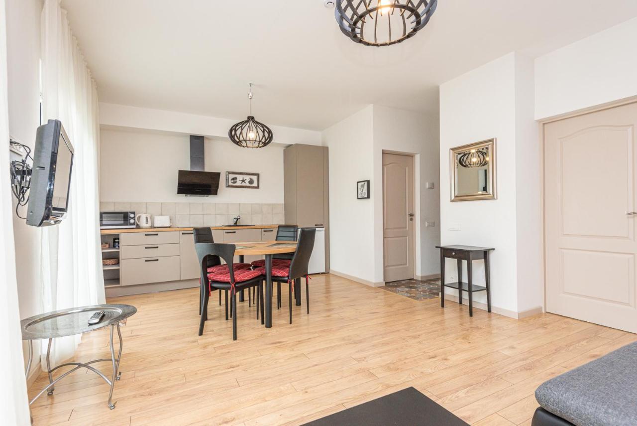 Kunigiskes Apartment Palanga Buitenkant foto